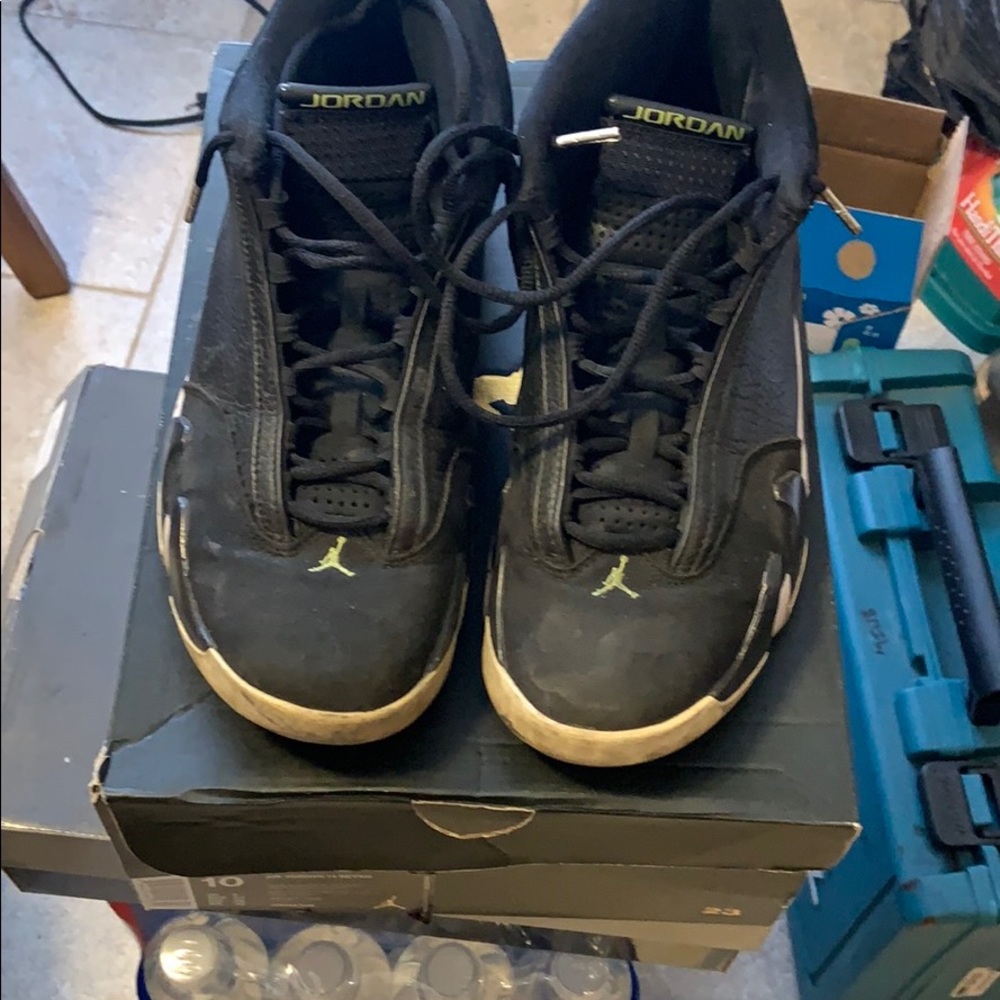 Jordan retro 14 shoe size 10